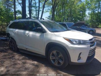  Salvage Toyota Highlander