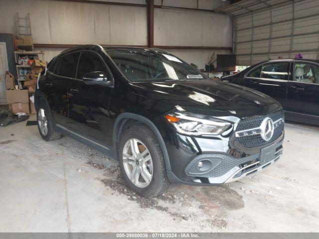  Salvage Mercedes-Benz GLA