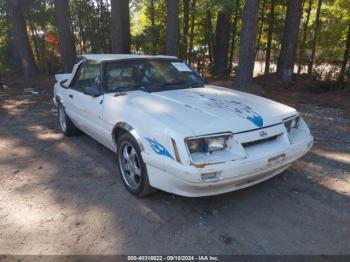  Salvage Ford Mustang