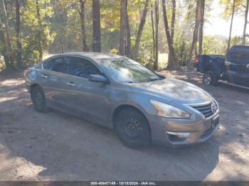  Salvage Nissan Altima