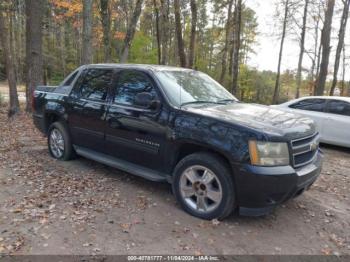  Salvage Chevrolet Avalanche 1500