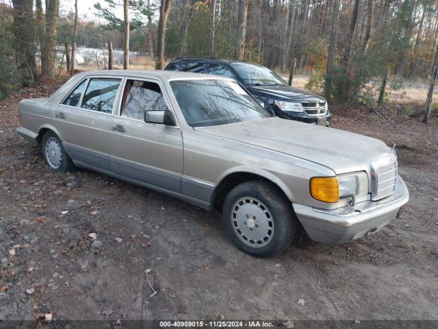  Salvage Mercedes-Benz 560