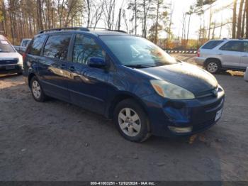  Salvage Toyota Sienna