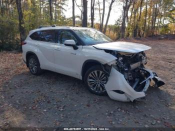  Salvage Toyota Highlander