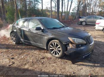  Salvage Chrysler 200