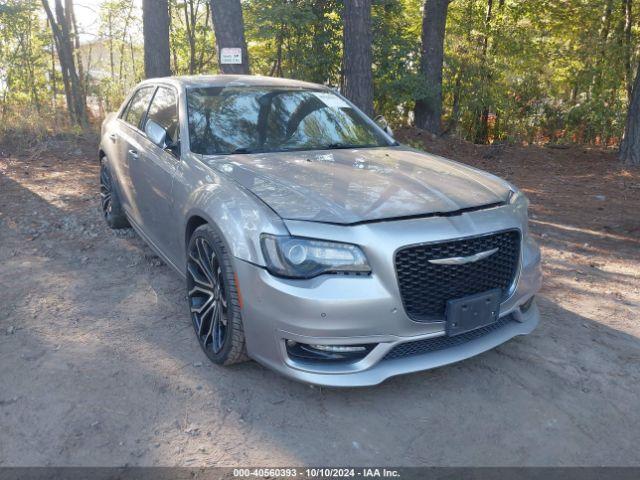  Salvage Chrysler 300