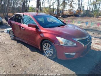  Salvage Nissan Altima