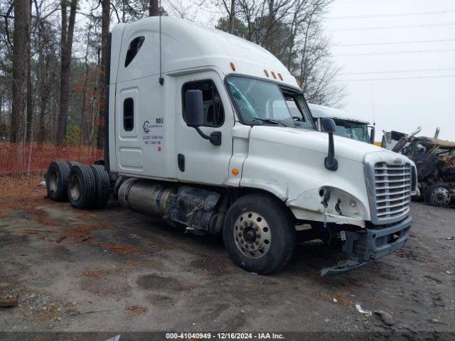  Salvage Freightliner Cascadia 125