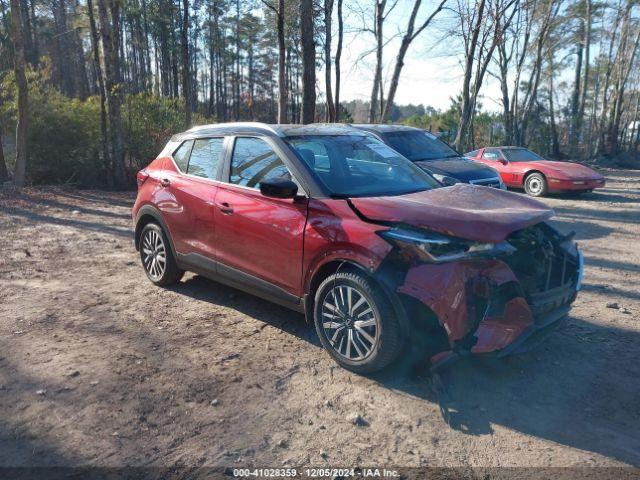  Salvage Nissan Kicks