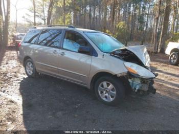  Salvage Toyota Sienna