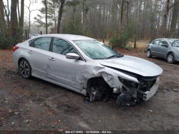  Salvage Nissan Altima