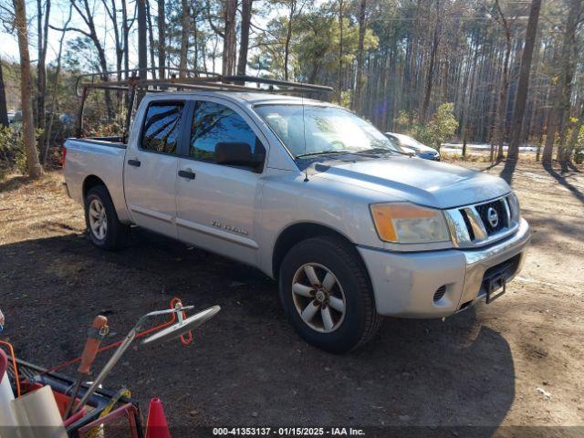  Salvage Nissan Titan