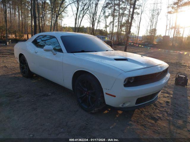  Salvage Dodge Challenger