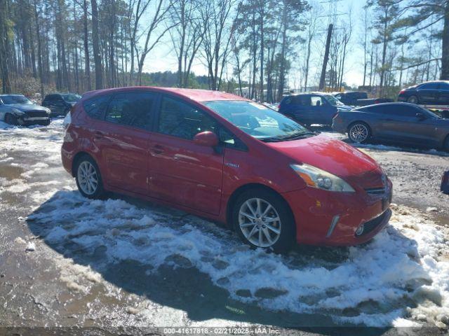  Salvage Toyota Prius v