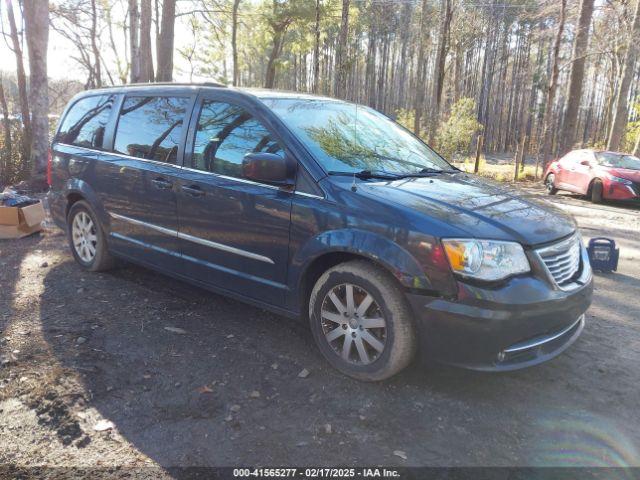  Salvage Chrysler Town & Country