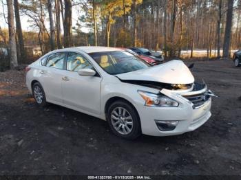  Salvage Nissan Altima