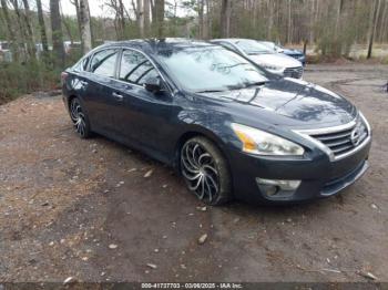  Salvage Nissan Altima