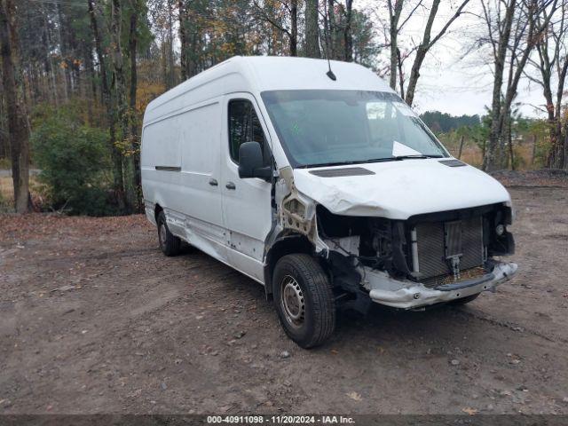  Salvage Mercedes-Benz Sprinter 2500