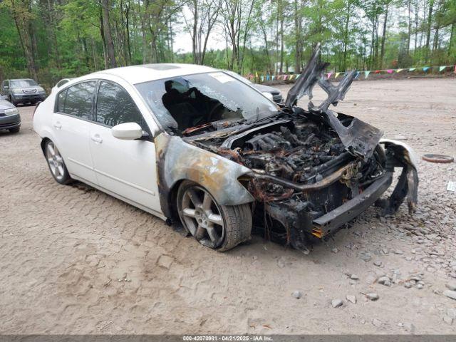  Salvage Nissan Maxima