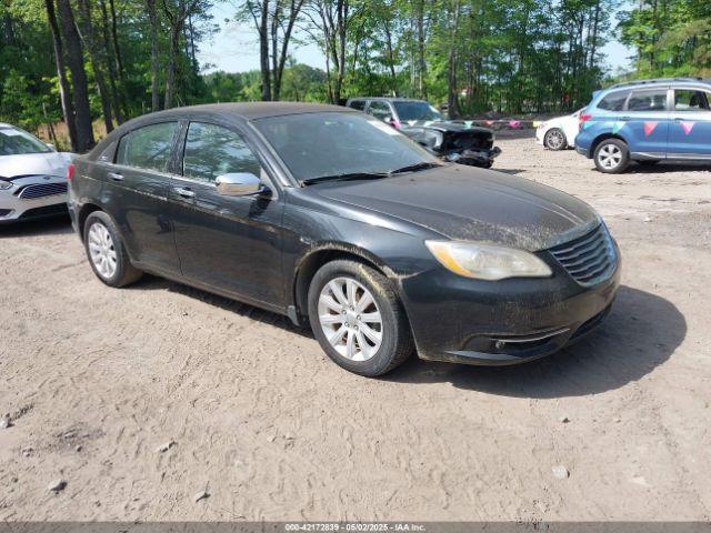  Salvage Chrysler 200