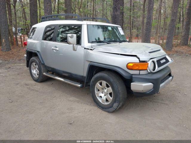  Salvage Toyota FJ Cruiser