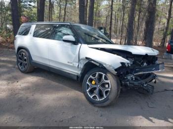  Salvage Rivian R1s
