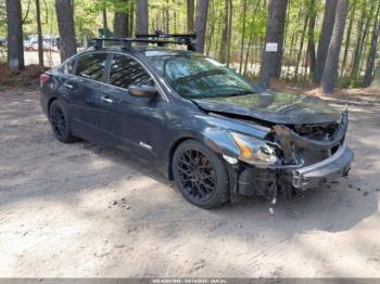  Salvage Nissan Altima