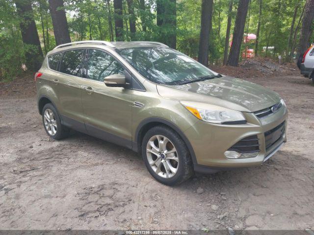  Salvage Ford Escape