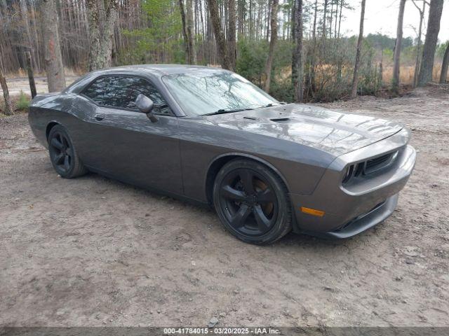  Salvage Dodge Challenger