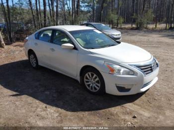  Salvage Nissan Altima