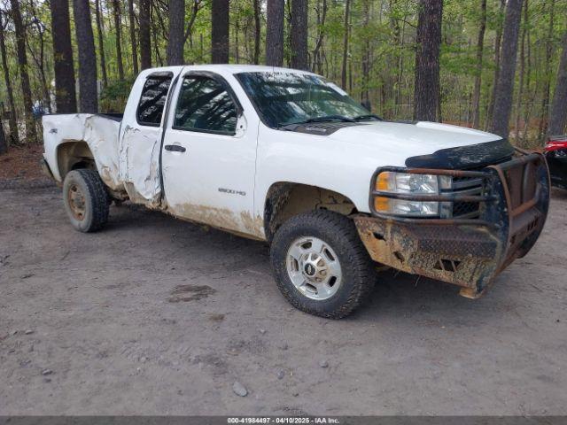  Salvage Chevrolet Silverado 2500