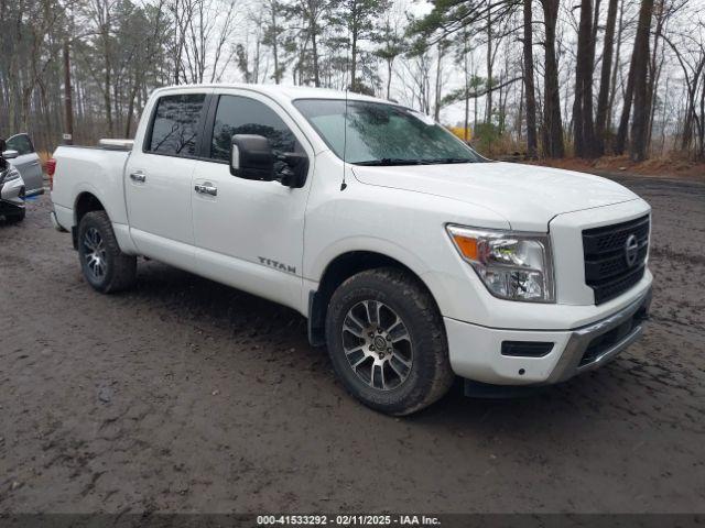  Salvage Nissan Titan