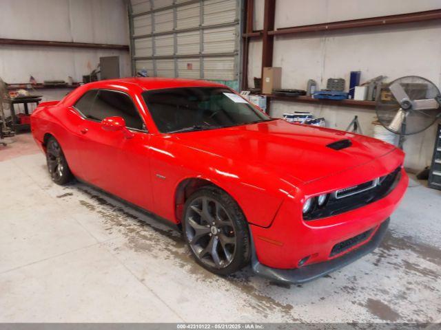  Salvage Dodge Challenger