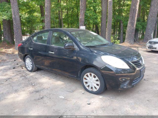  Salvage Nissan Versa