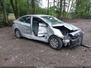  Salvage Hyundai ACCENT