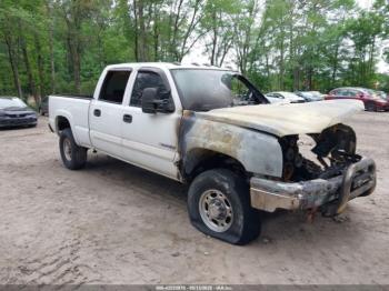  Salvage Chevrolet Silverado 2500