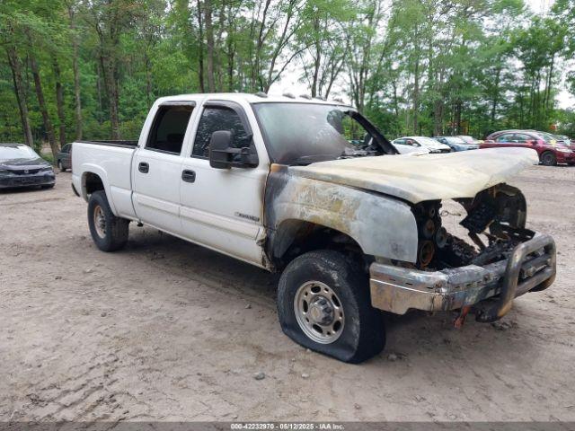  Salvage Chevrolet Silverado 2500