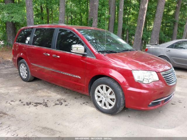  Salvage Chrysler Town & Country