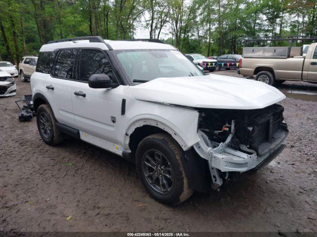  Salvage Ford Bronco