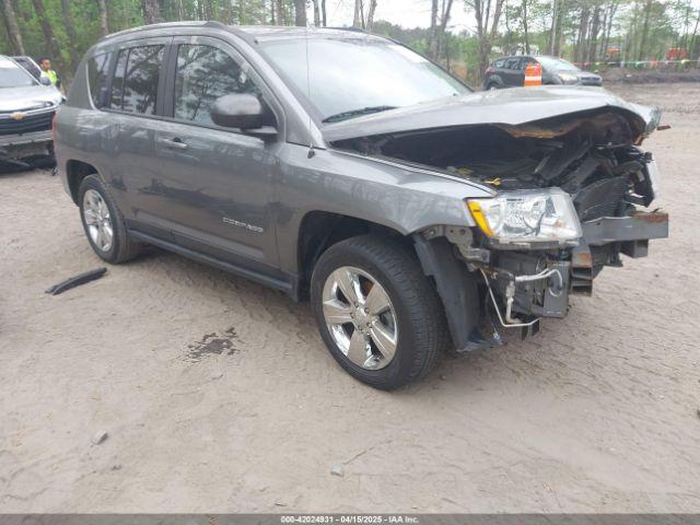 Salvage Jeep Compass