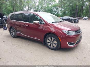 Salvage Chrysler Pacifica
