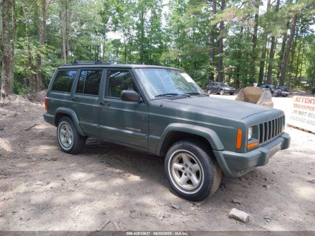  Salvage Jeep Cherokee