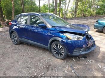  Salvage Nissan Kicks