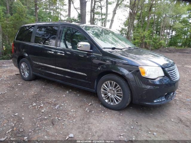  Salvage Chrysler Town & Country