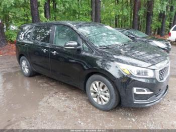  Salvage Kia Sedona