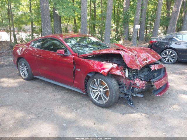  Salvage Ford Mustang