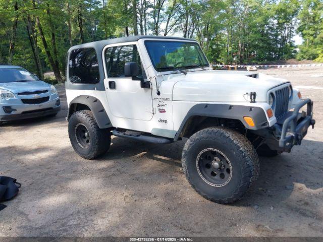  Salvage Jeep Wrangler