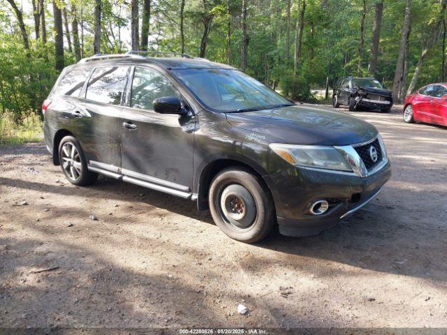  Salvage Nissan Pathfinder