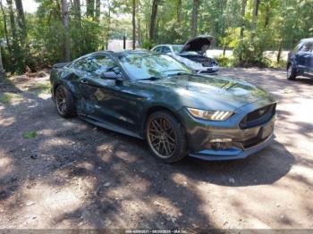  Salvage Ford Mustang