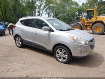  Salvage Hyundai TUCSON